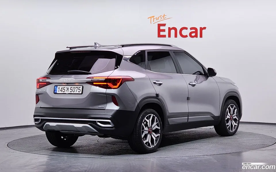 Kia Seltos 1.6 4WD 2022 — миниатюра 2