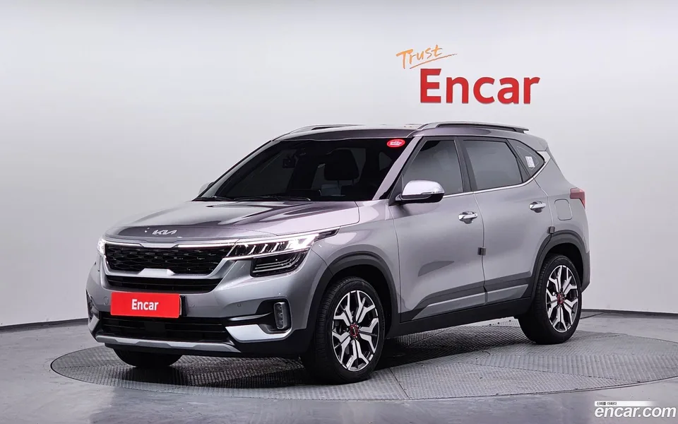 Kia Seltos 1.6 4WD 2022 — фото 1, купить с доставкой в Москву