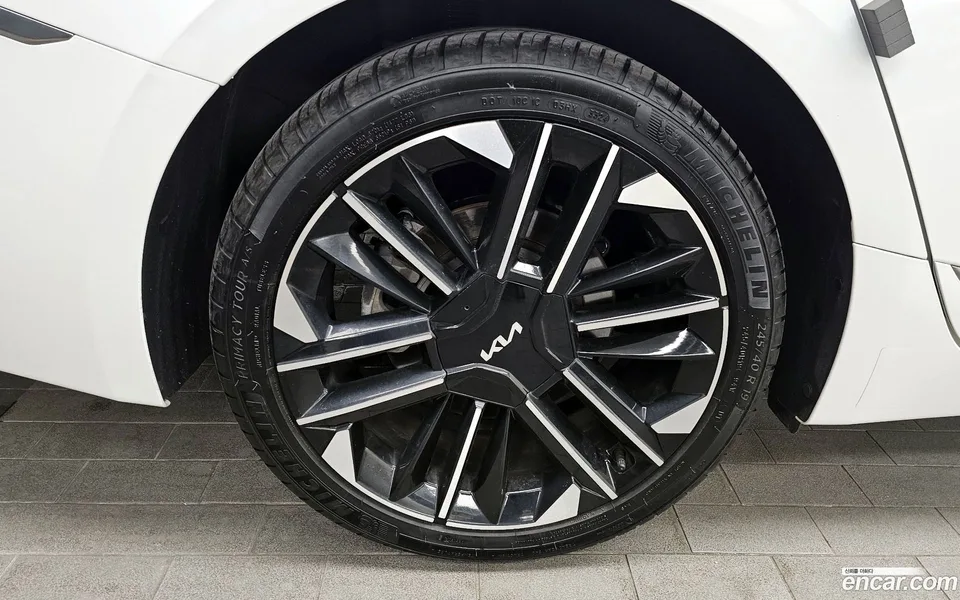 Kia K8 Hybrid 2024 — миниатюра 5