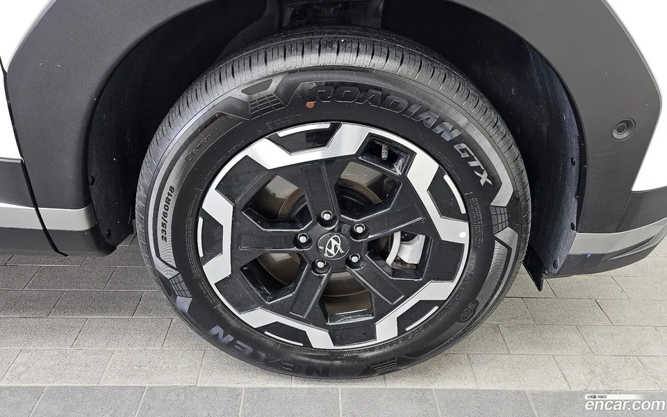 Hyundai Santa Fe 2.5T 2WD 2023 — миниатюра 5