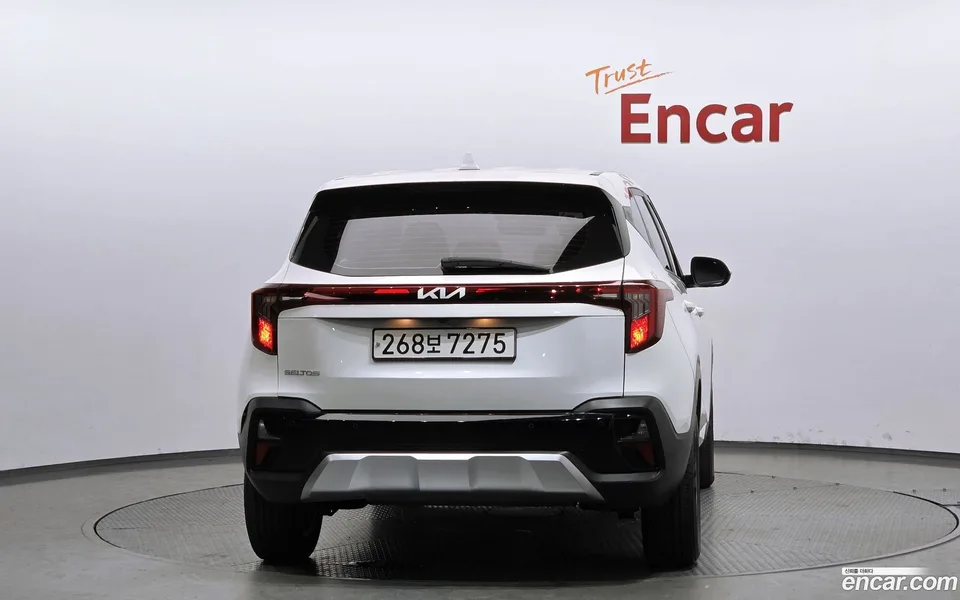 Kia Seltos 1.6 2WD 2023 — миниатюра 4