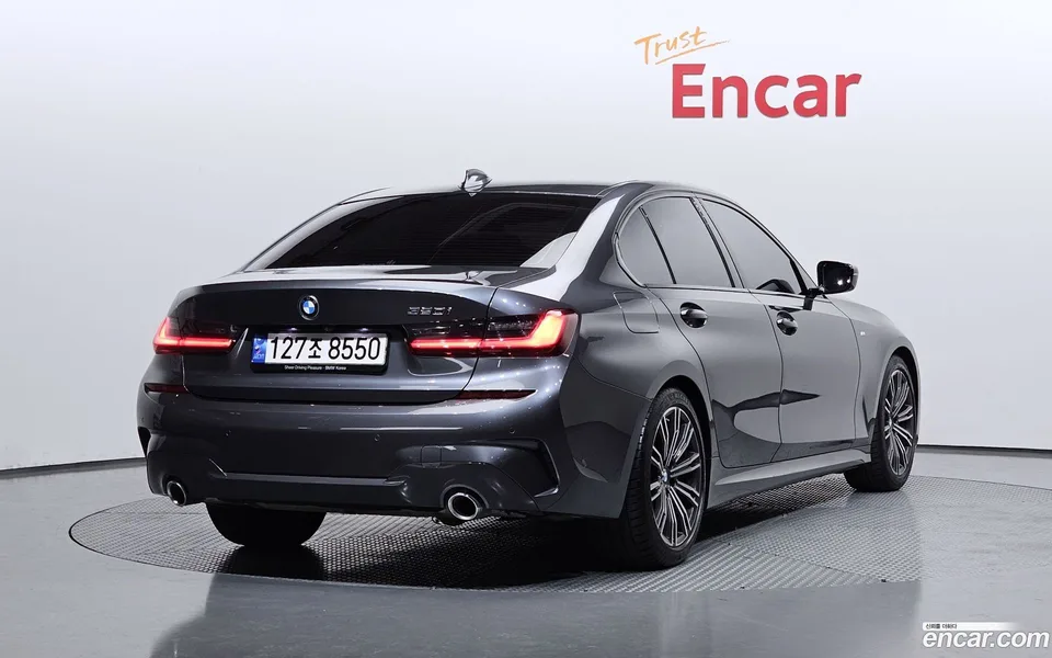 BMW 3 Series 320i M 2022 — миниатюра 2
