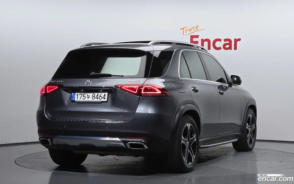 Mercedes-Benz GLE-Class GLE350e 4MATIC 2022 — миниатюра 2