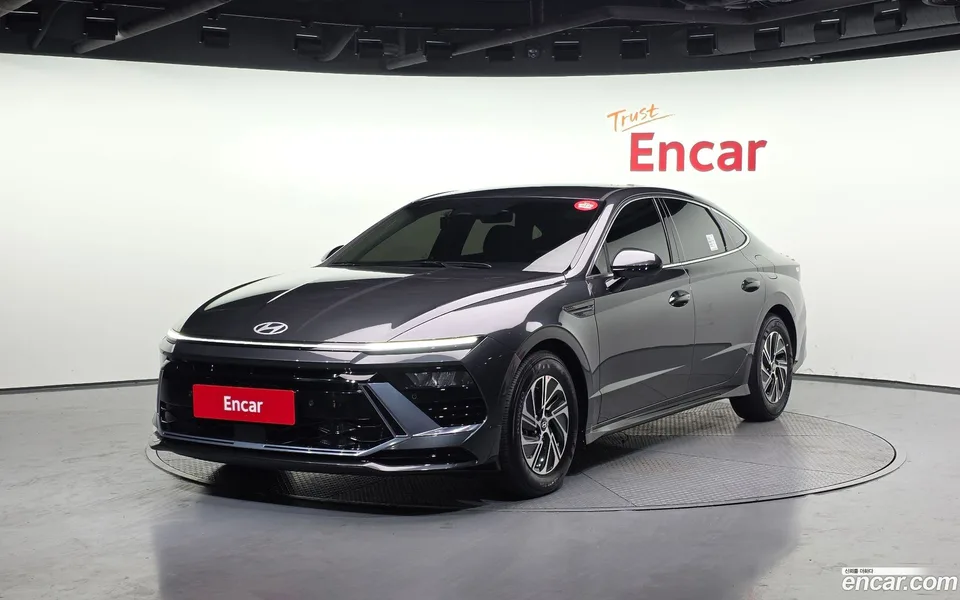 Hyundai Sonata The Edge Hybrid 2025 — фото 1, купить с доставкой в Москву