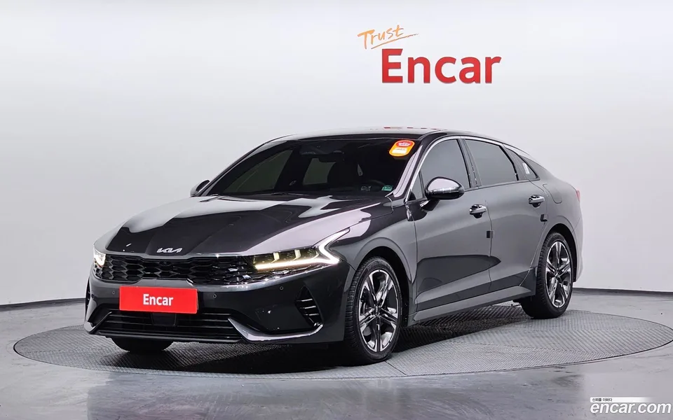 Kia K5 Hybrid 2023 — фото 1, купить с доставкой в Москву