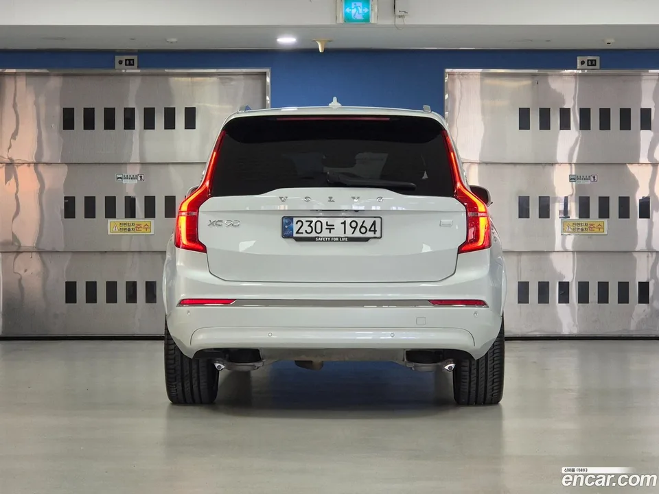 Volvo XC90 T8 2024 — миниатюра 3