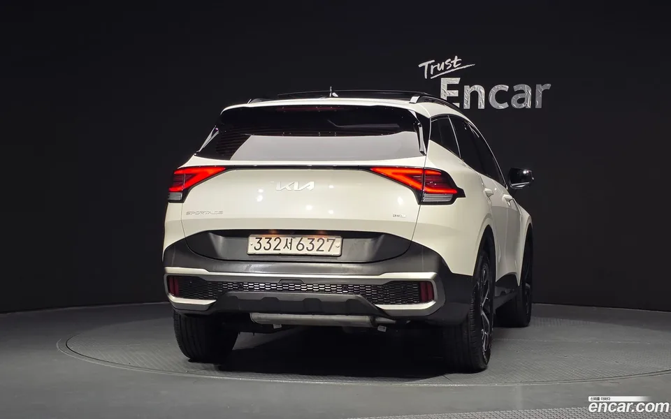 Kia Sportage Hybrid 2WD 2022 — миниатюра 4