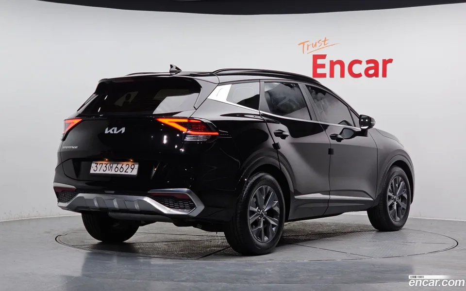 Kia Sportage 1.6 2WD 2023 — миниатюра 2