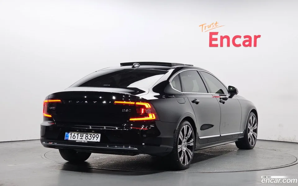 Volvo S90 B6 AWD 2024 — миниатюра 2