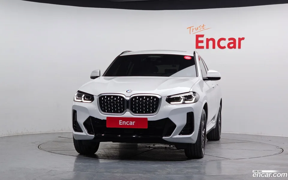 BMW X4 xDrive20i M 2023 — миниатюра 3