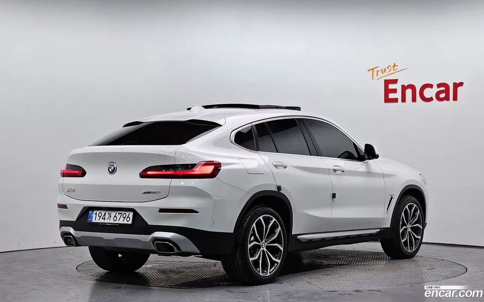 BMW X4 xDrive20i xLine 2025 — миниатюра 2