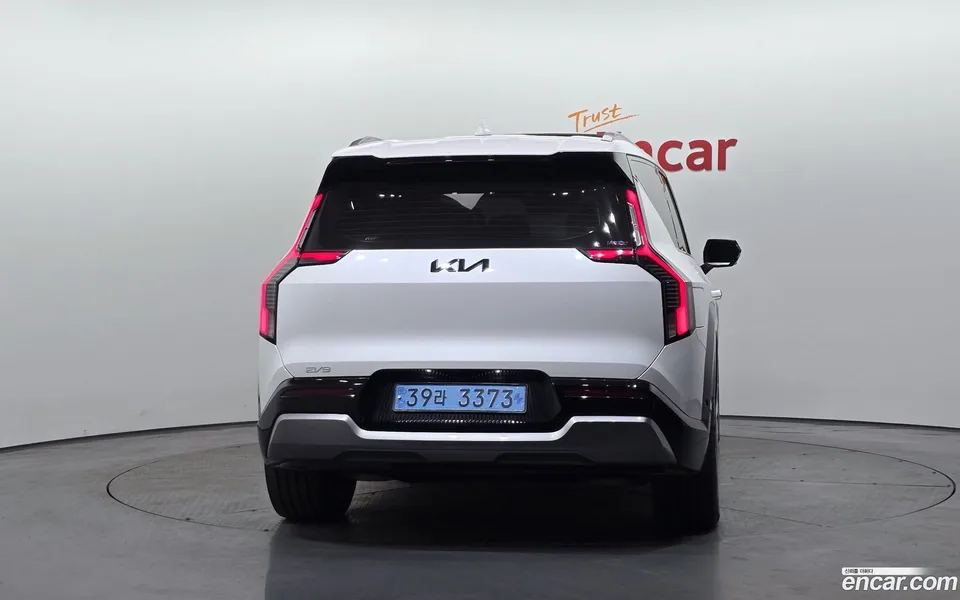 Kia EV9 4WD 2023 — миниатюра 4