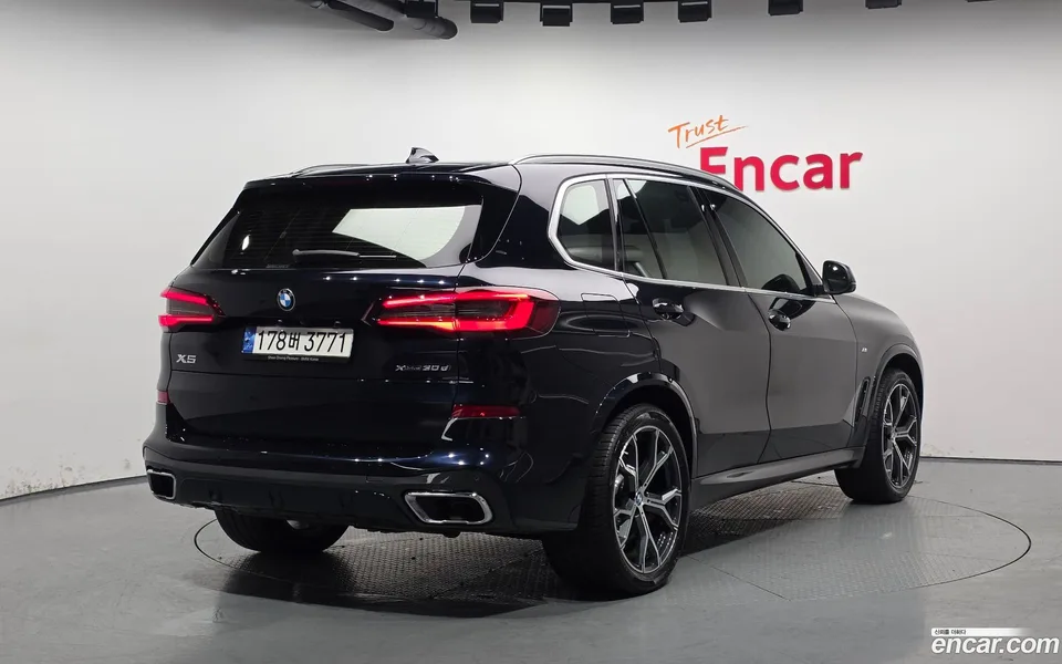 BMW X5 xDrive 30d M 2022 — миниатюра 2