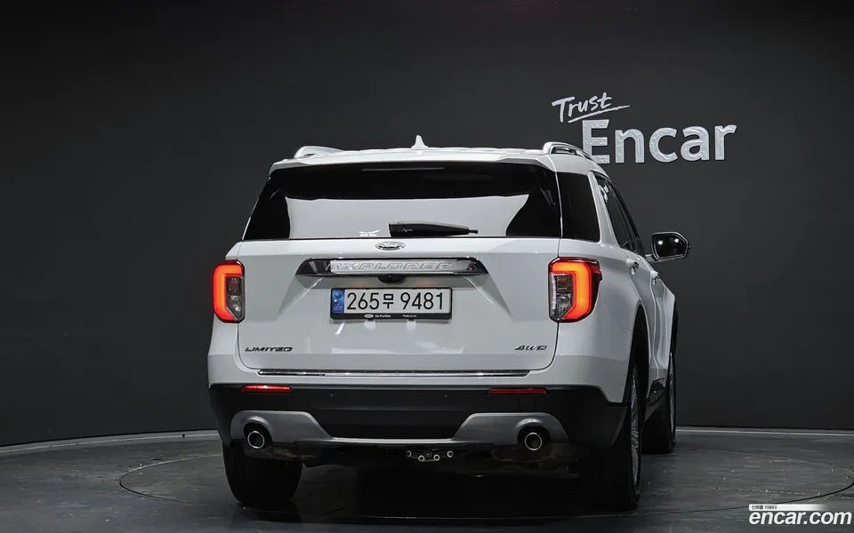 Ford Explorer 2.3 4WD 2022 — миниатюра 4