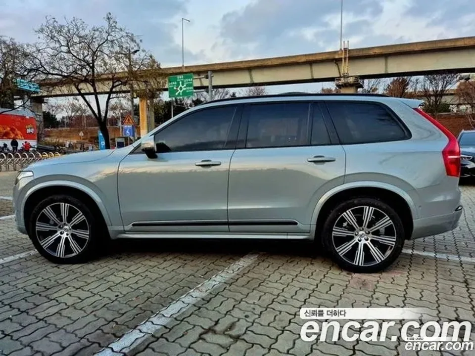 Volvo XC90 B6 2024 — миниатюра 5