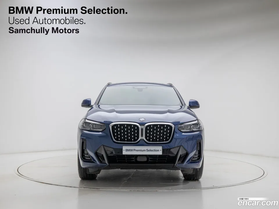 BMW X4 xDrive20i M 2023 — миниатюра 2