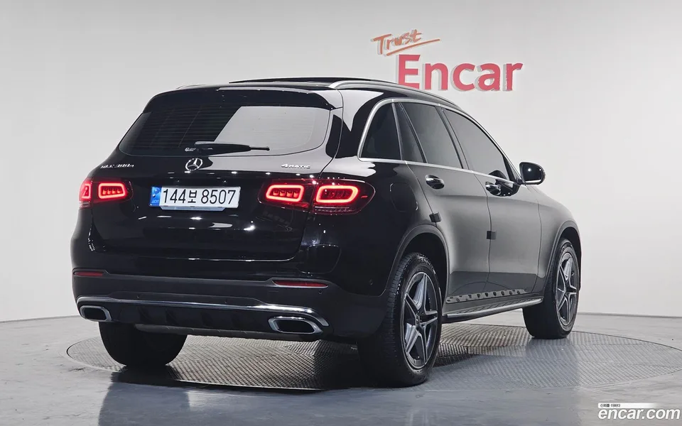 Mercedes-Benz GLC-Class GLC300e 4MATIC 2022 — миниатюра 2
