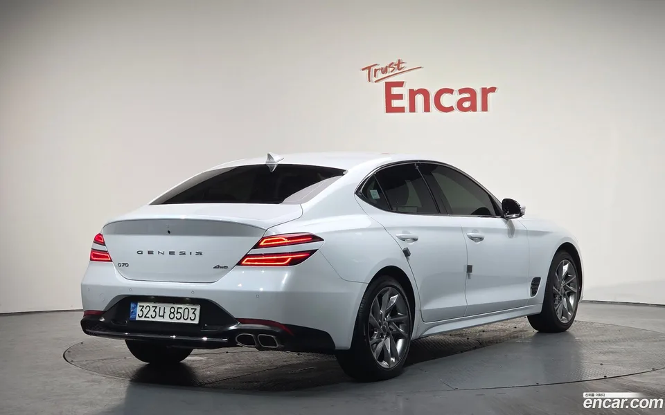 Genesis G70 2.0T 4WD 2022 — миниатюра 2