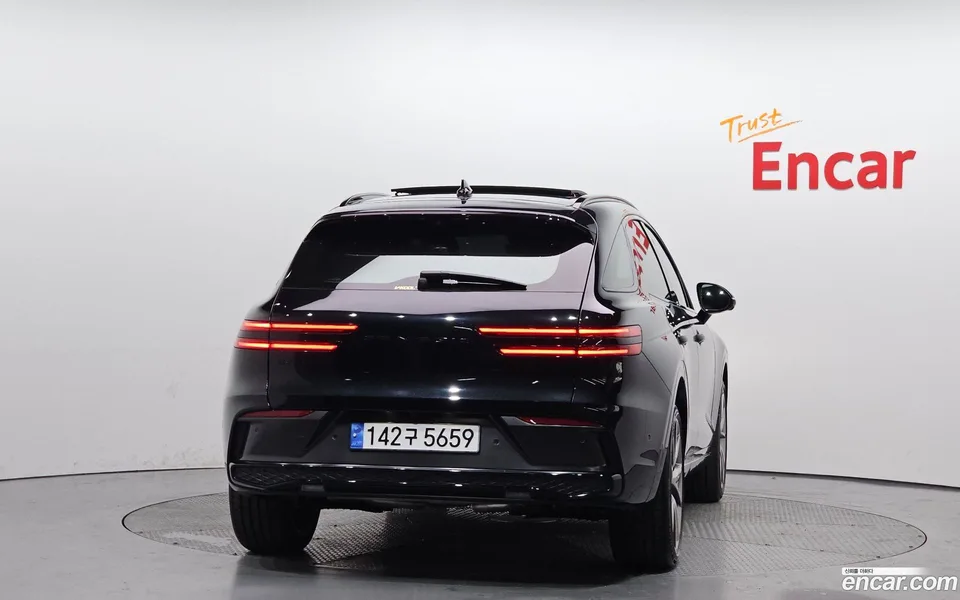 Genesis GV70 2.5T 2WD 2024 — миниатюра 4