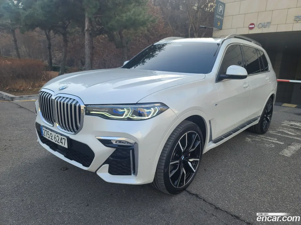 BMW X7 xDrive 40i M 6 2022 — миниатюра 2