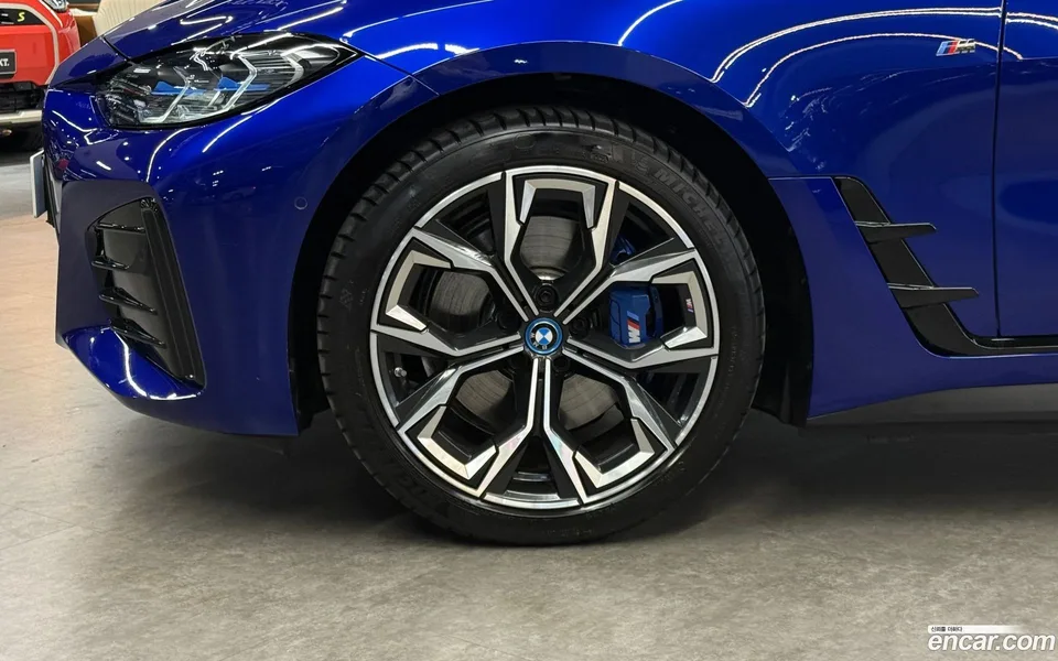 BMW i4 eDrive40 M 2024 — миниатюра 5