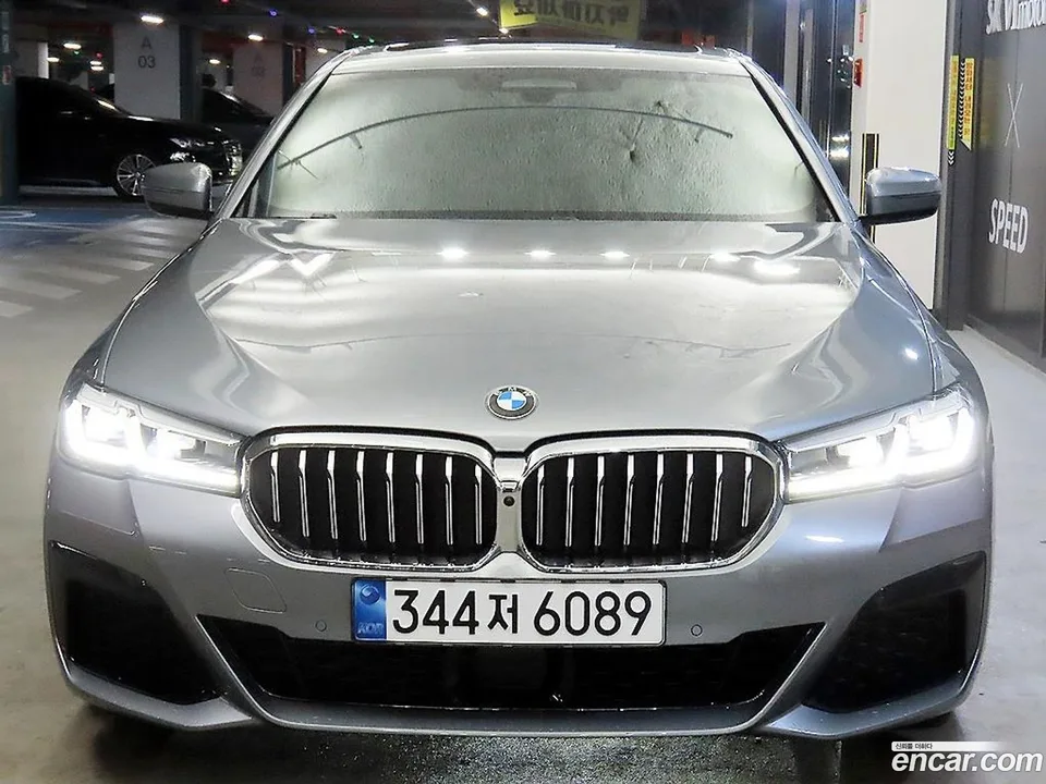 BMW 5 Series 520i M 2023 — миниатюра 2