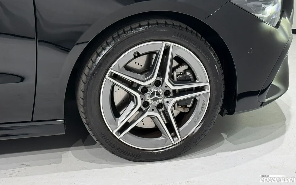Mercedes-Benz CLA-Class CLA250 4MATIC 2025 — миниатюра 5