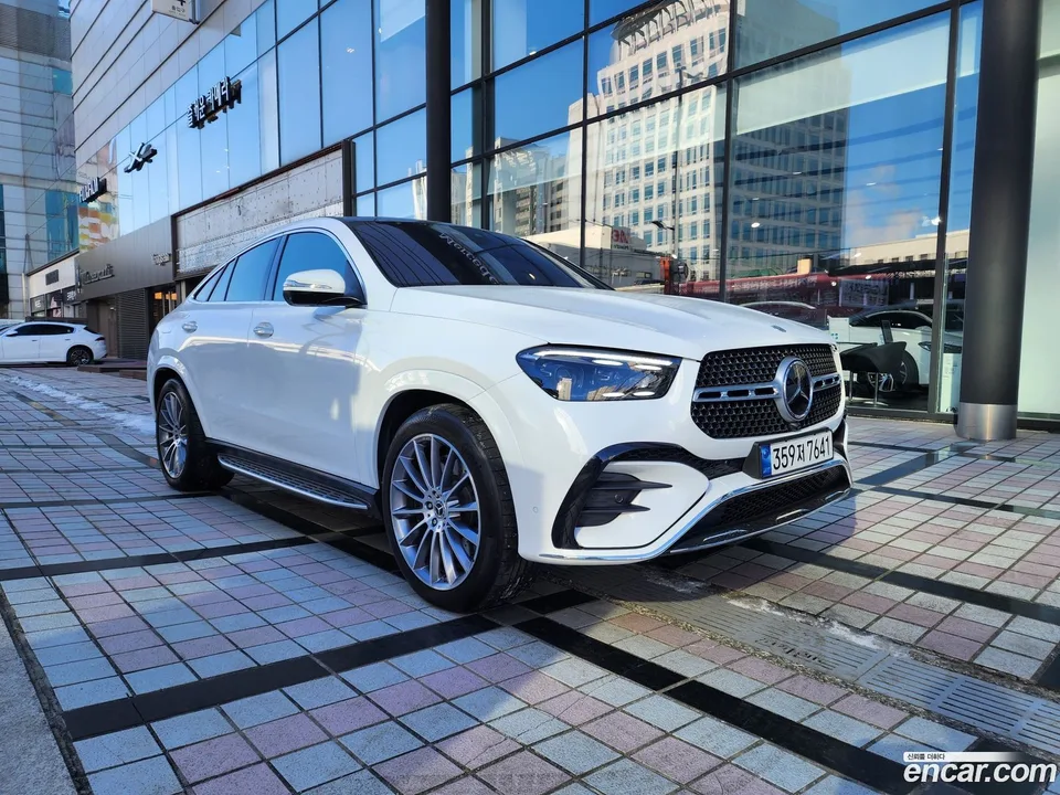 Mercedes-Benz GLE-Class GLE450d 4MATIC 2023 — фото 1, купить с доставкой в Москву