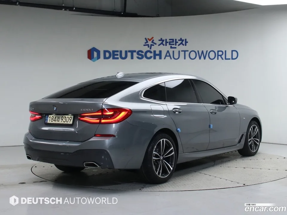 BMW 6 Series GT 620d M 2023 — миниатюра 2