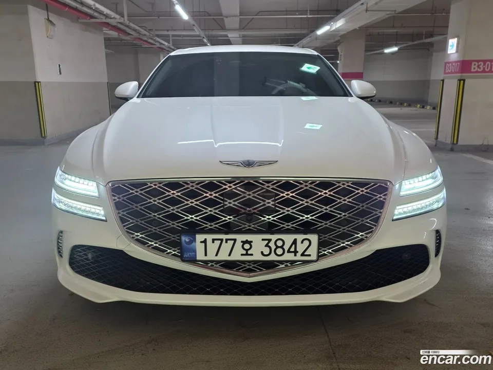 Genesis G80 (RG3) 2.5 2WD 2024 — фото 1, купить с доставкой в Москву