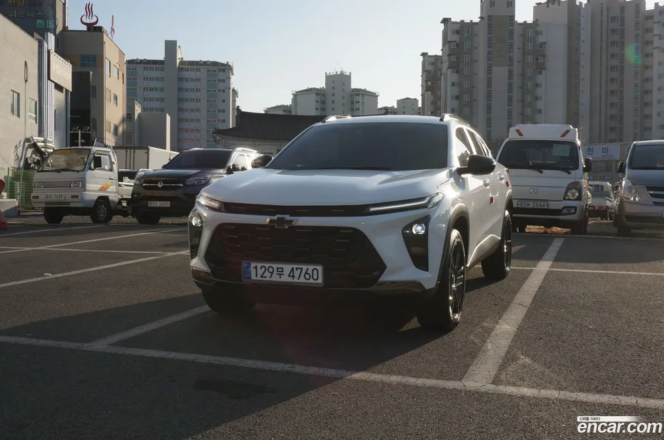 Chevrolet Trax Crossover 1.2 ACTIV 2025 — фото 1, купить с доставкой в Москву