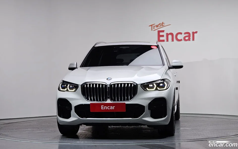 BMW X5 xDrive 40i M 2022 — миниатюра 3