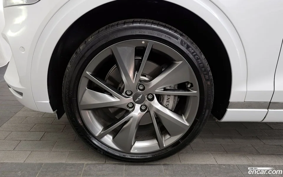 Genesis GV70 2.5T AWD 2023 — миниатюра 5