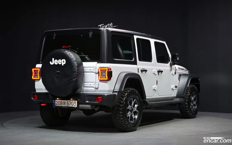 Jeep Wrangler 2.0 4 2023 — миниатюра 2