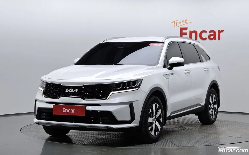 Kia Sorento 2.5T 2WD 2023 — фото 1, купить с доставкой в Москву