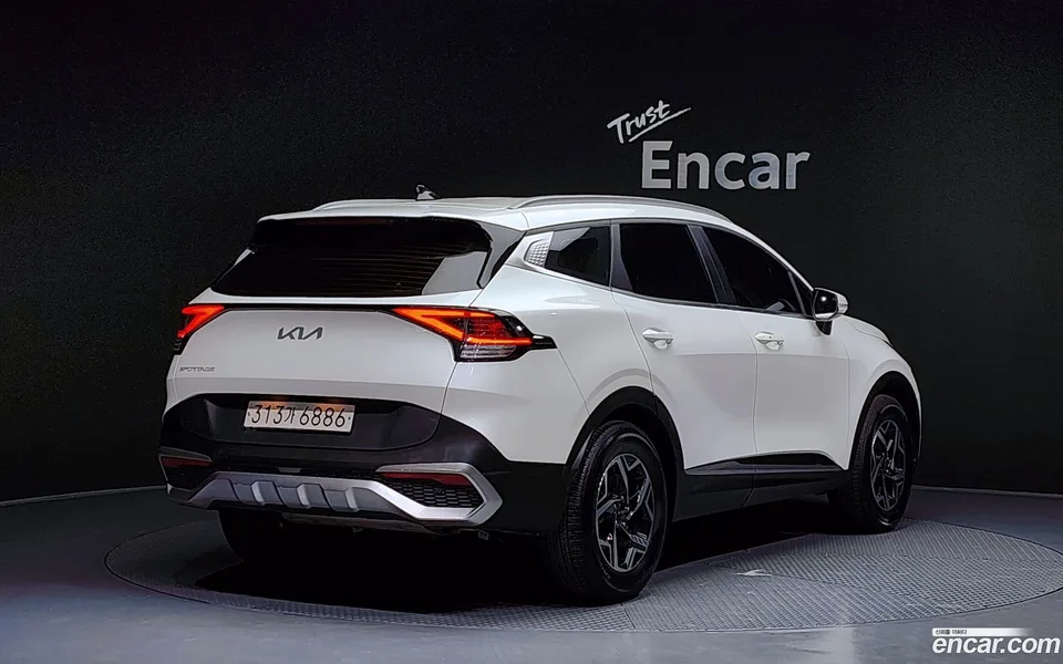 Kia Sportage 1.6 2WD 2022 — миниатюра 2