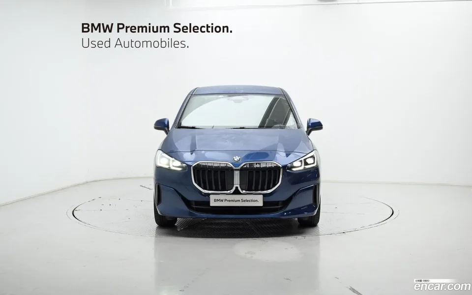 BMW 2 Series Active Tourer 220i 2025 — миниатюра 3