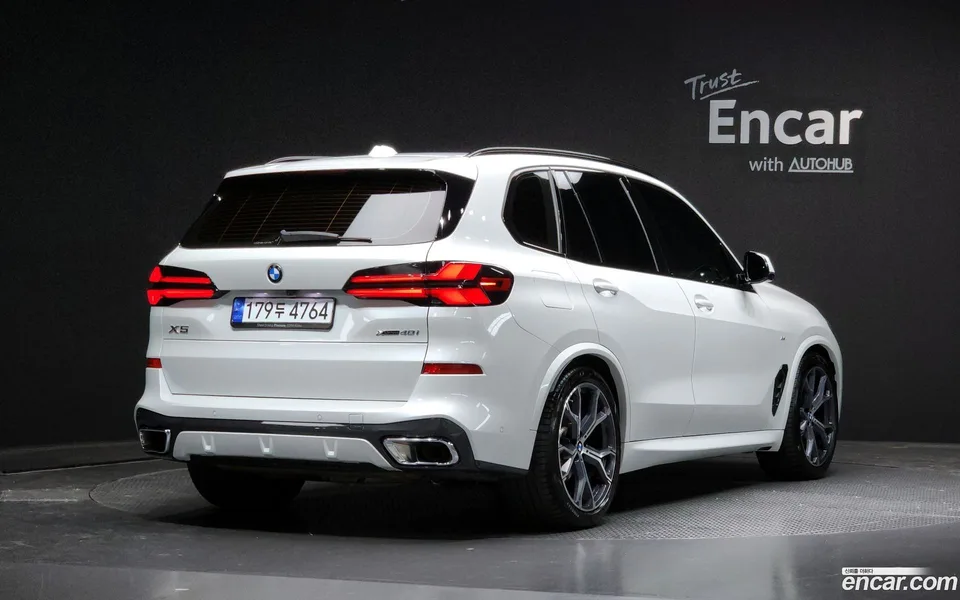BMW X5 xDrive 40i M 2023 — миниатюра 2