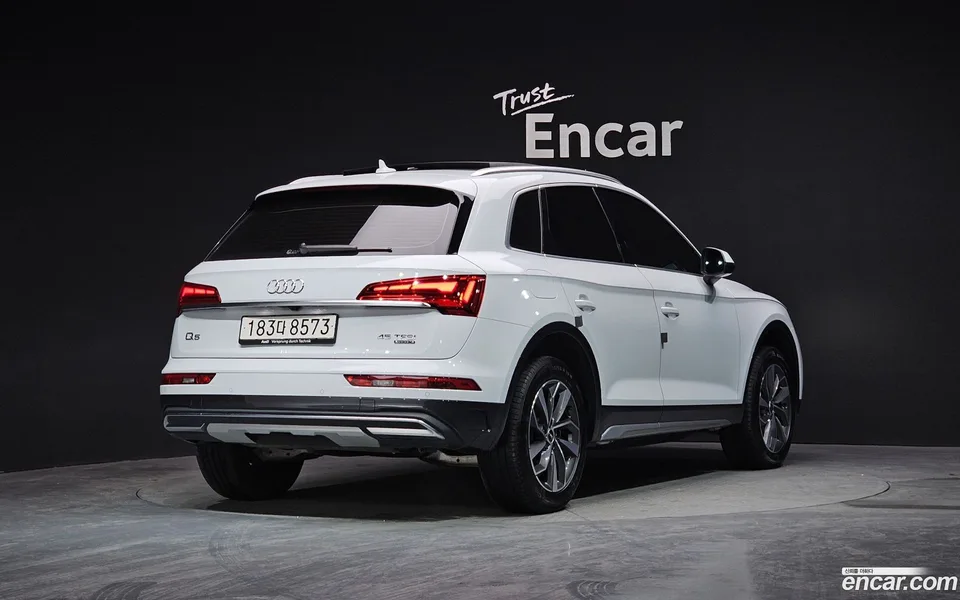 Audi Q5 45 TFSI 2024 — миниатюра 2