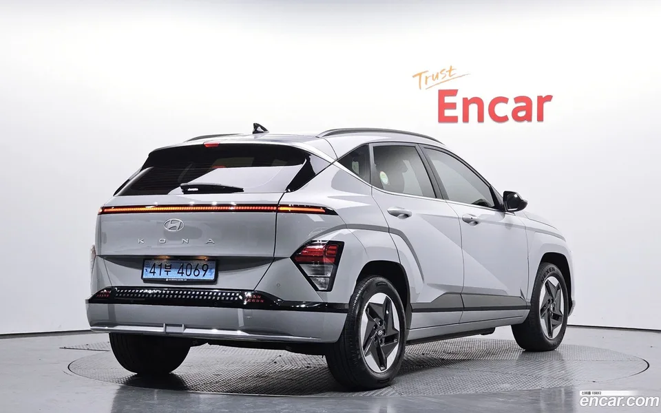 Hyundai Kona Electric 2023 — миниатюра 2