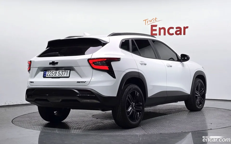 Chevrolet Trax Crossover 1.2 ACTIV 2025 — миниатюра 2