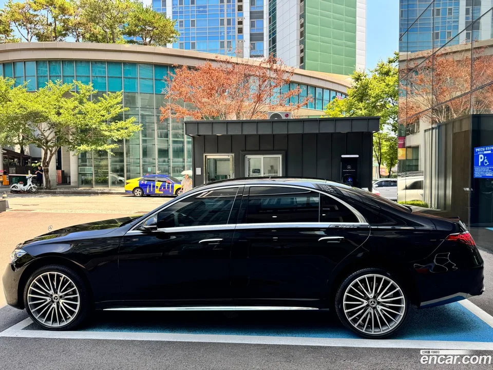 Mercedes-Benz S-Class S500L 4MATIC 2025 — миниатюра 2