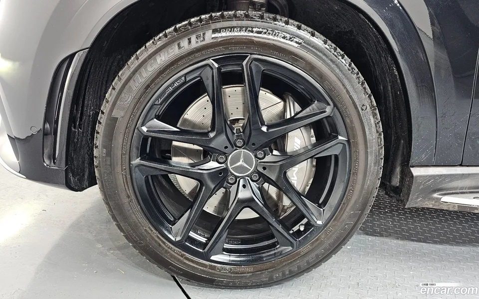 Mercedes-Benz GLE-Class AMG GLE53 4MATIC+ 2022 — миниатюра 5