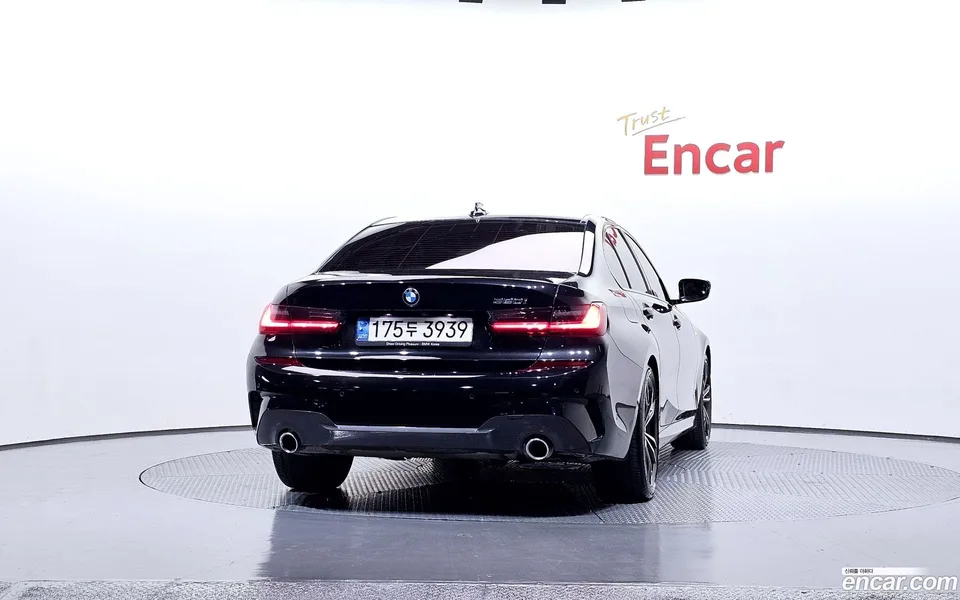 BMW 3 Series 320i M 2022 — миниатюра 4