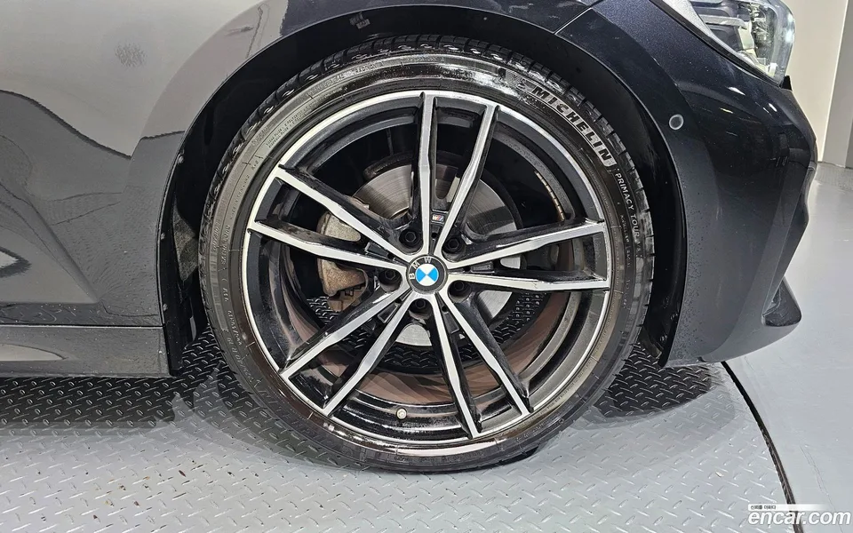 BMW 3 Series 320i M 2022 — миниатюра 5