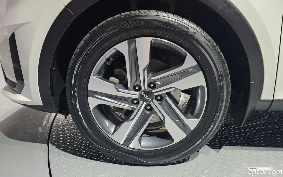 Kia Sorento HEV 1.6 2WD 2022 — миниатюра 5