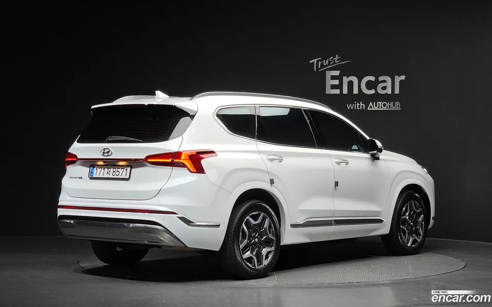 Hyundai Santa Fe HEV 1.6 2WD 2023 — миниатюра 2