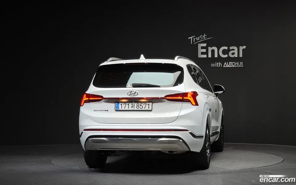 Hyundai Santa Fe HEV 1.6 2WD 2023 — миниатюра 4