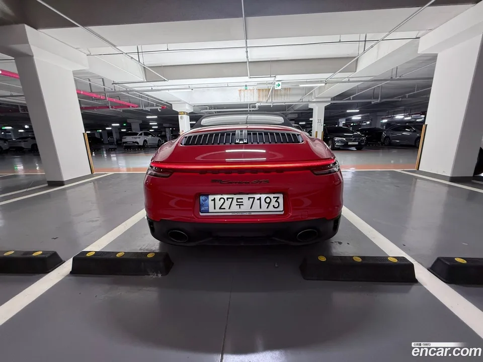 Porsche 911 (992) GTS 2022 — миниатюра 4