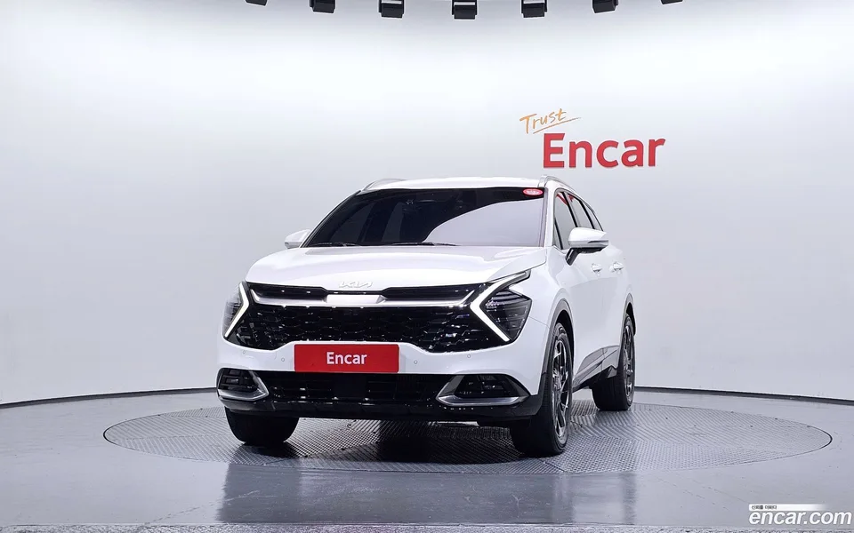 Kia Sportage 1.6 2WD 2023 — миниатюра 3